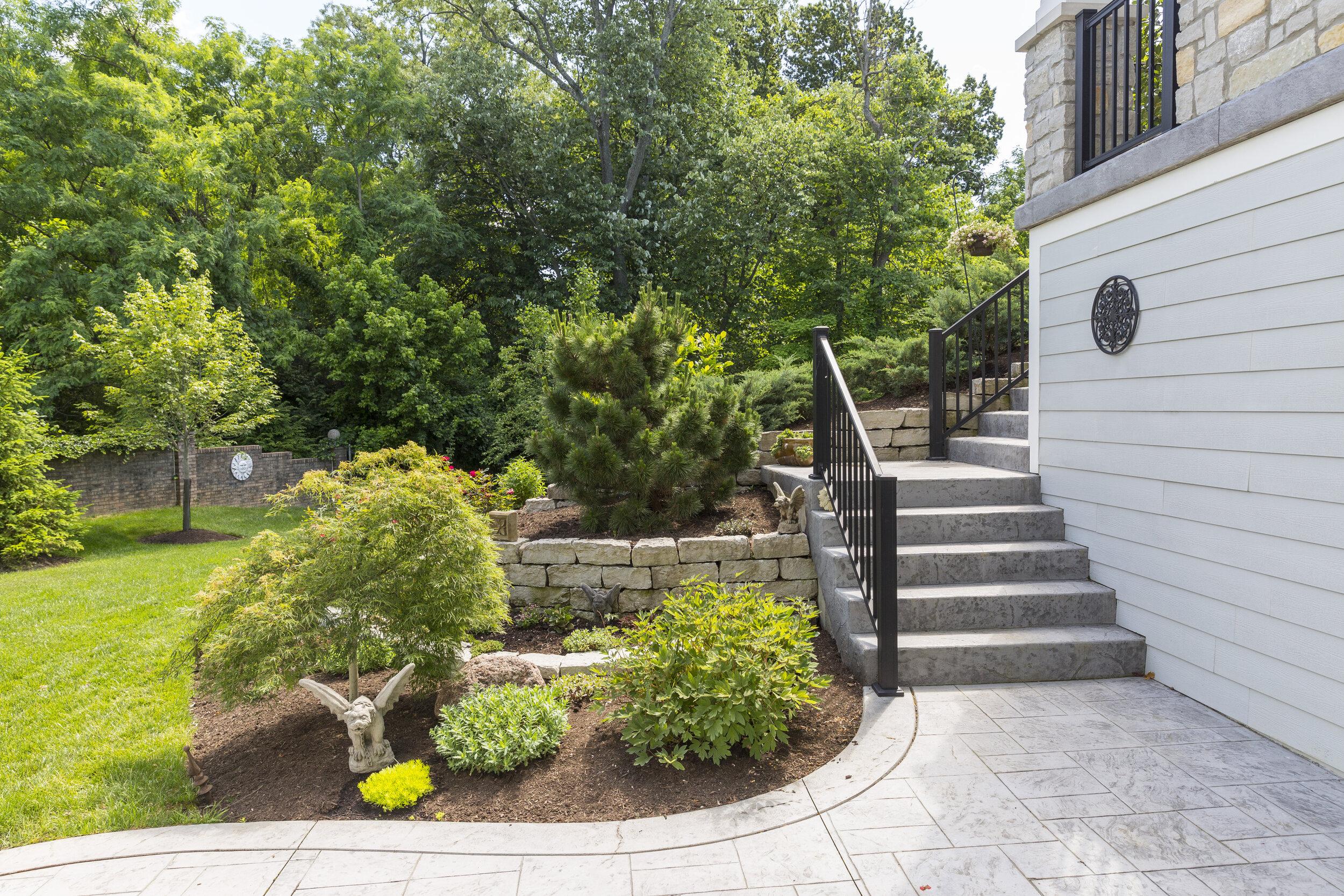 From vision to reality- How a landscape designer enhances hardscape projects?