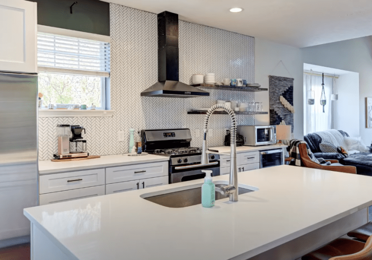 Tips for a Stunning yet Affordable Bathroom Renovation in Tacoma