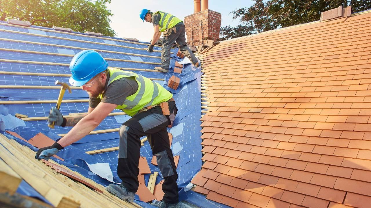 Understanding the vital role of roofing service