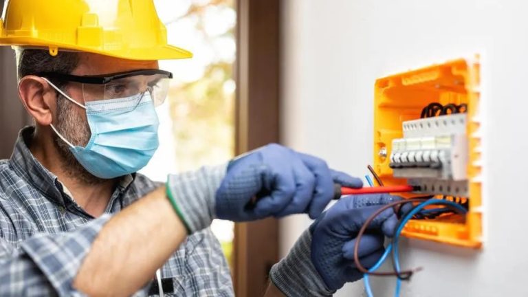The Importance of Choosing an Expert Electrician for Your First Home