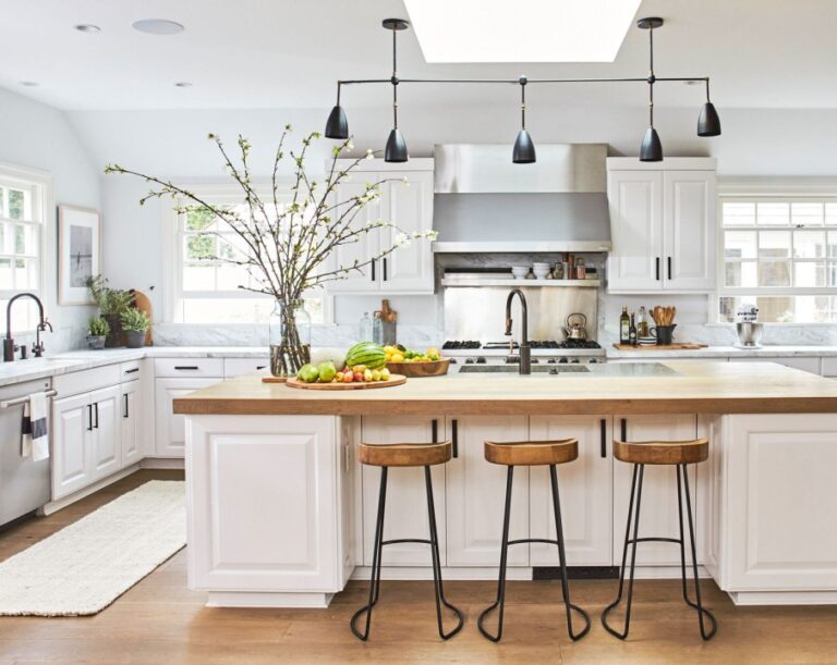 The Psychological Benefits of Choosing White for Your Kitchen Cabinets