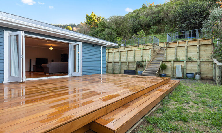 decking contractors