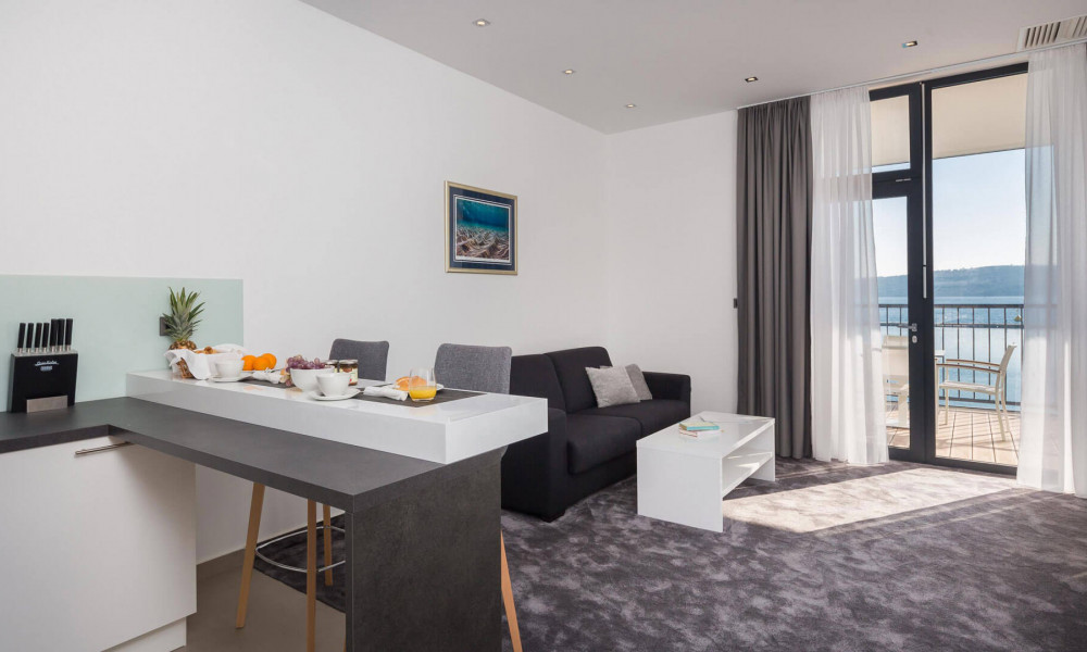 Solo Accommodation