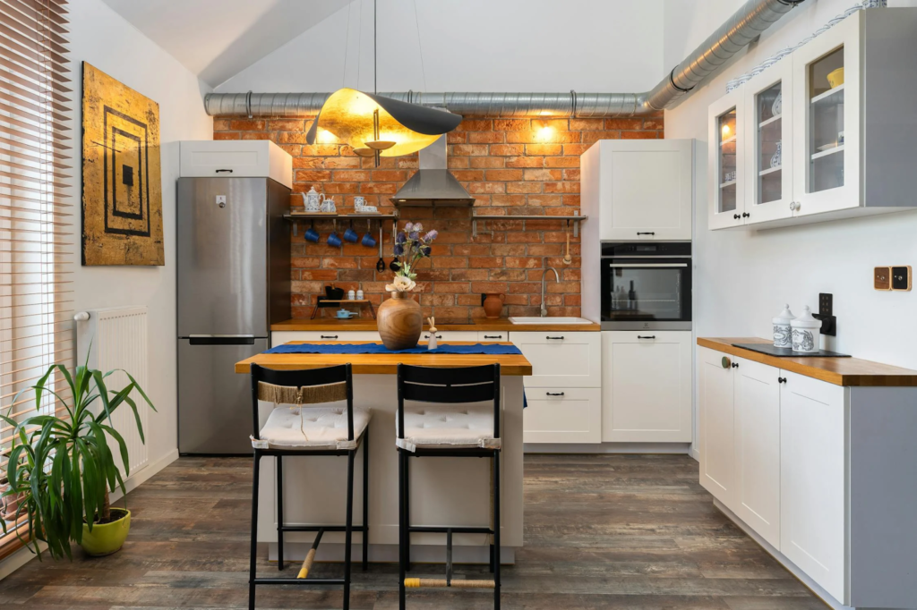 10 Bespoke Cabinet Manufacturers in North America